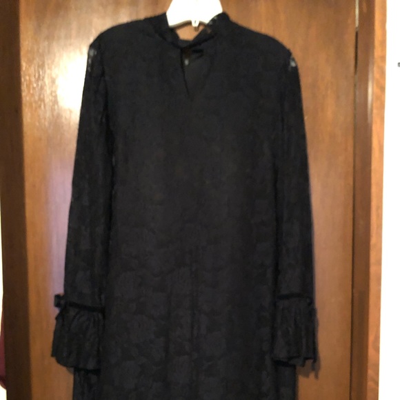 Black Lace Dress - Picture 2 of 2